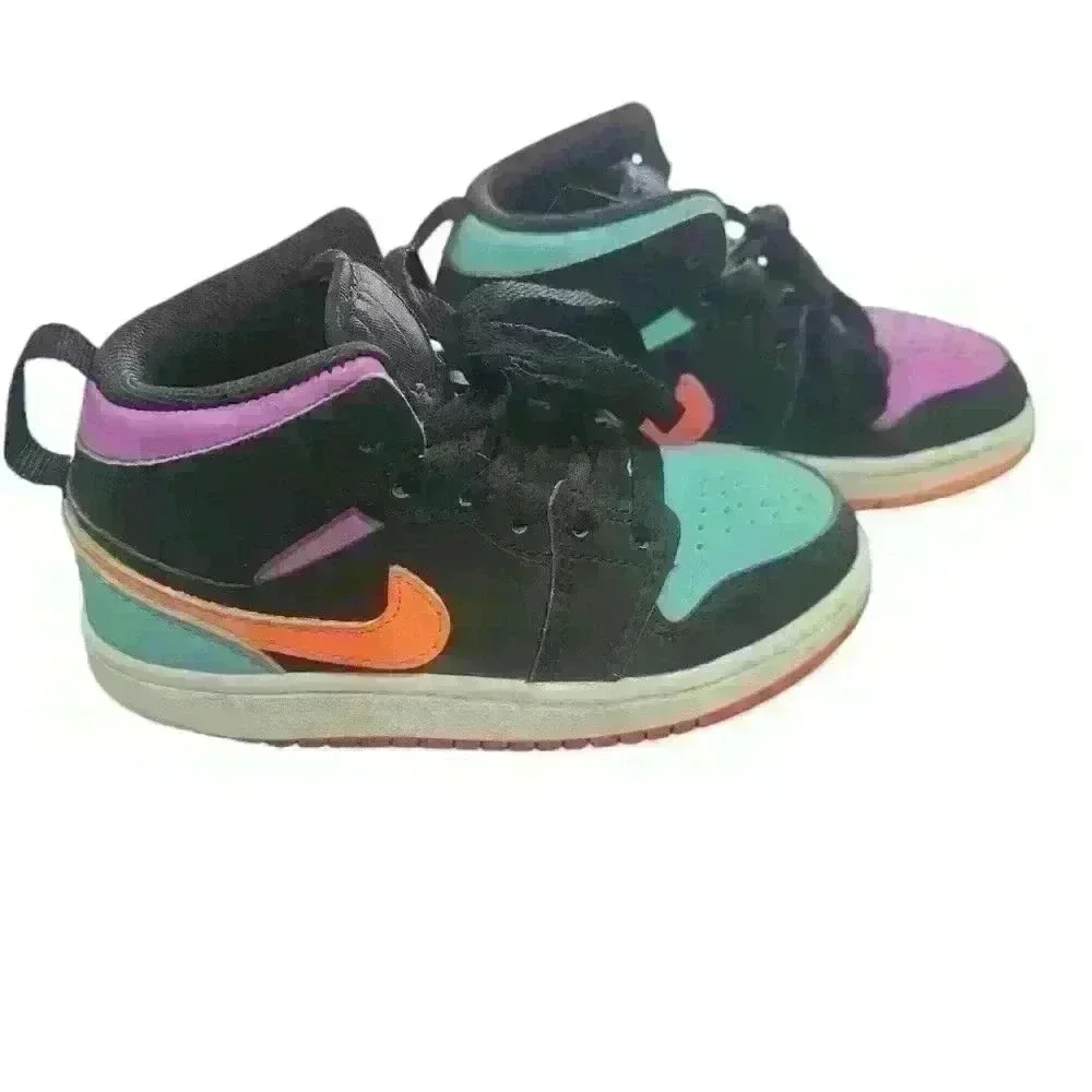 Toddler air jordan 1 sneakers - Picture 1 of 3